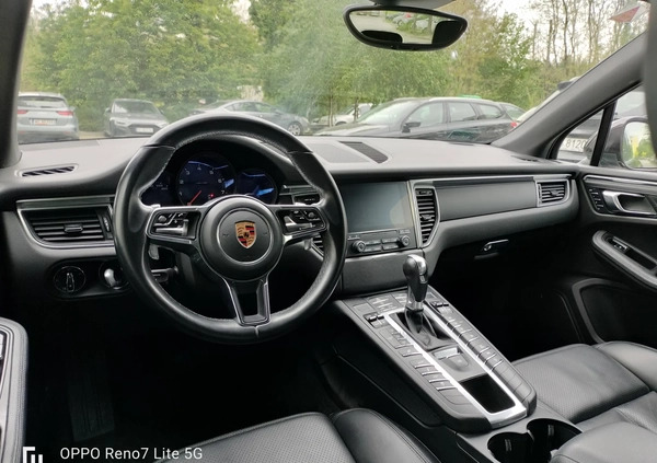 Porsche Macan cena 167500 przebieg: 153000, rok produkcji 2017 z Krynica-Zdrój małe 326